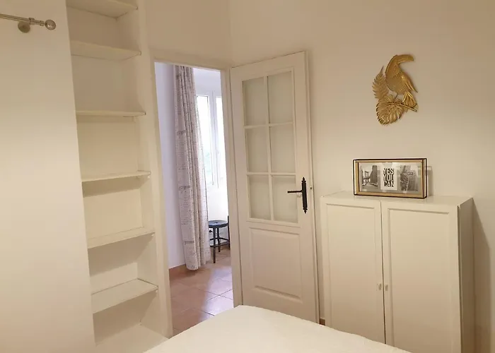 De L'eglise Appartement *